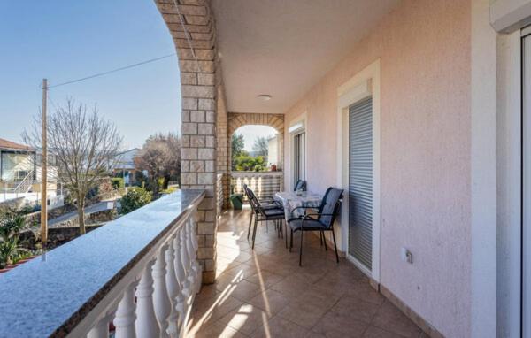 Apartment Sabina&Zoran Malinska Ngoại thất bức ảnh