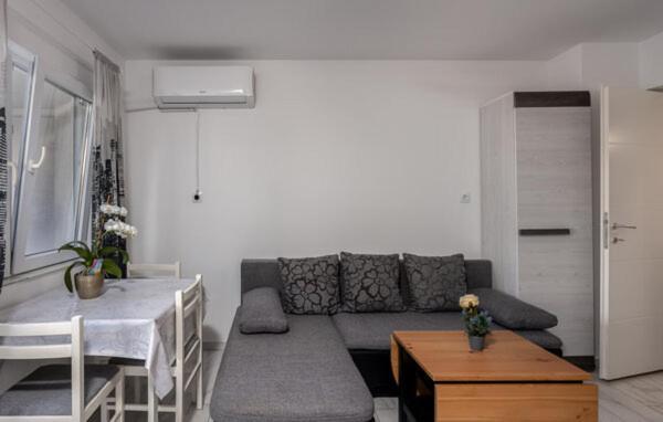 Apartment Sabina&Zoran Malinska Ngoại thất bức ảnh