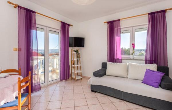 Apartment Sabina&Zoran Malinska Ngoại thất bức ảnh