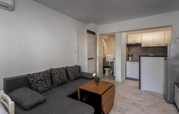 Apartment Sabina&Zoran Malinska Ngoại thất bức ảnh